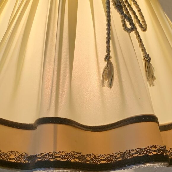 Hummel Goebel Apple Tree Boy Lamp & Shade VTG W Germany - Picture 9 of 13